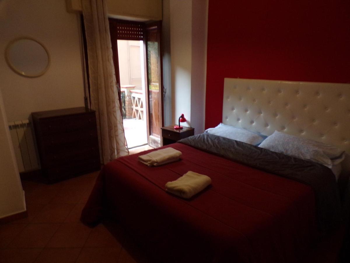 Il Porticciolo Apartment จีอาร์ดีนี นักซอส ภายนอก รูปภาพ