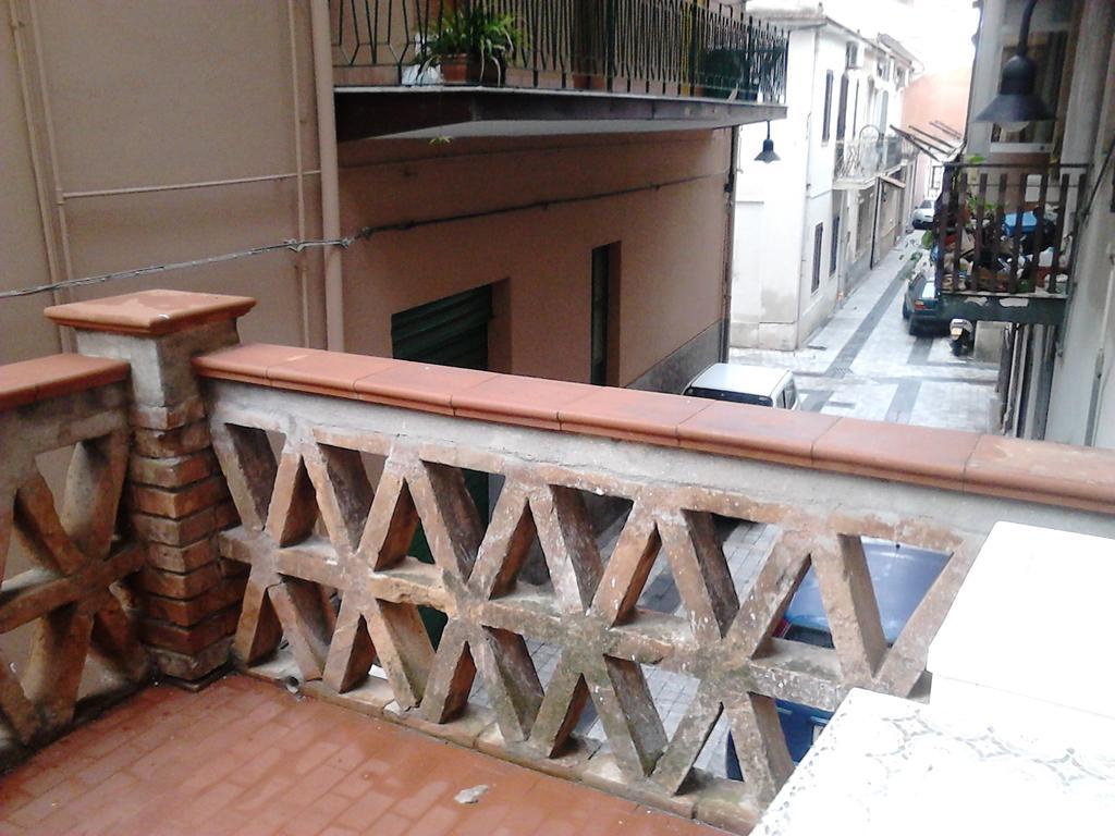 Il Porticciolo Apartment จีอาร์ดีนี นักซอส ภายนอก รูปภาพ